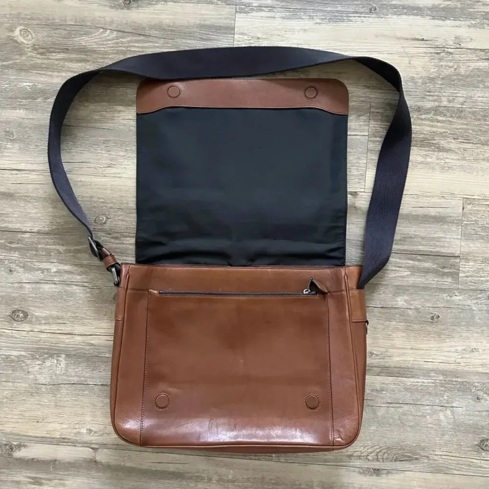 Vintage Coach Metropolitan Brown Leather Messenger Bag